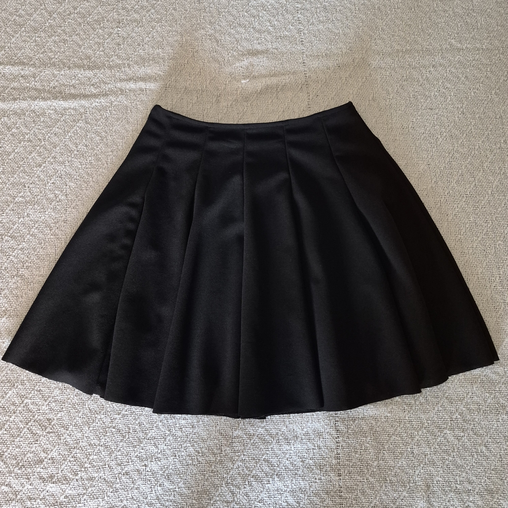 Elegant Black Women's Skirt